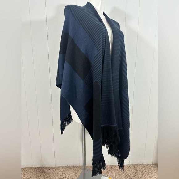 NWT Style & Co Womens Blue Knit Striped Fringe Poncho Size L/ XL - Picture 4 of 9